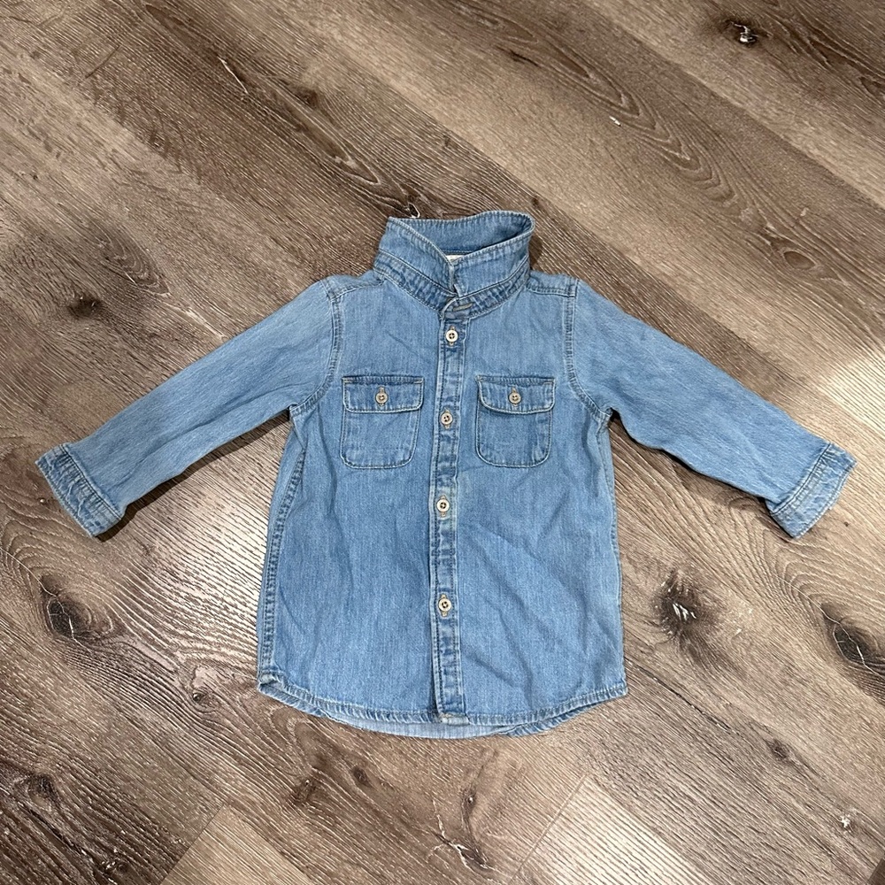 H&M basic Jean button shirt - Picture 1 of 2